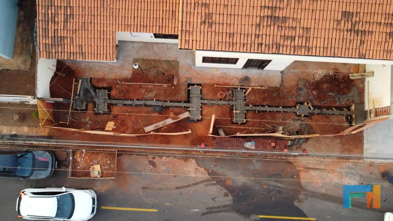 Fundação de obra em área urbana