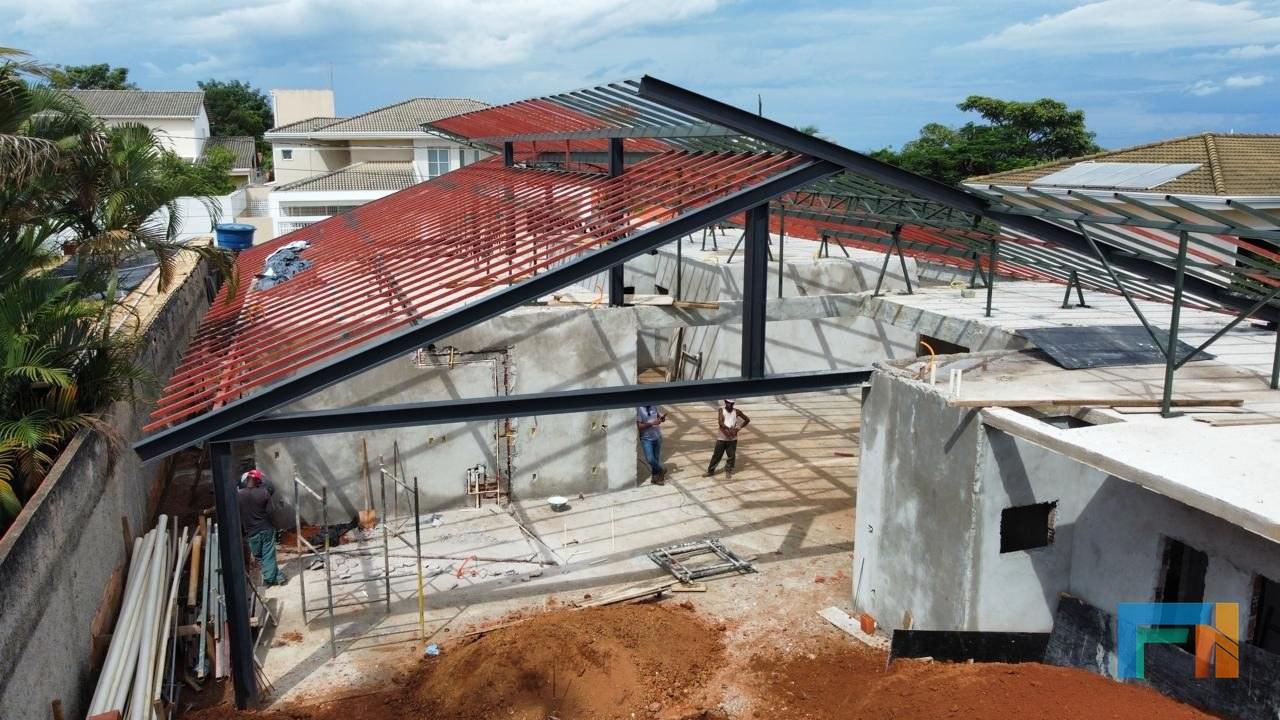 Cobertura em estrutura metálica
